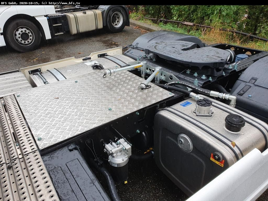 MAN TGX 18.510 4x2 BL SA TG3 - SZM - 2-Kreis Kipphyd - Tractor unit: picture 4 MAN TGX 18.510 4x2 BL SA TG3 - SZM - 2-Kreis Kipphyd - Tractor unit: picture 4