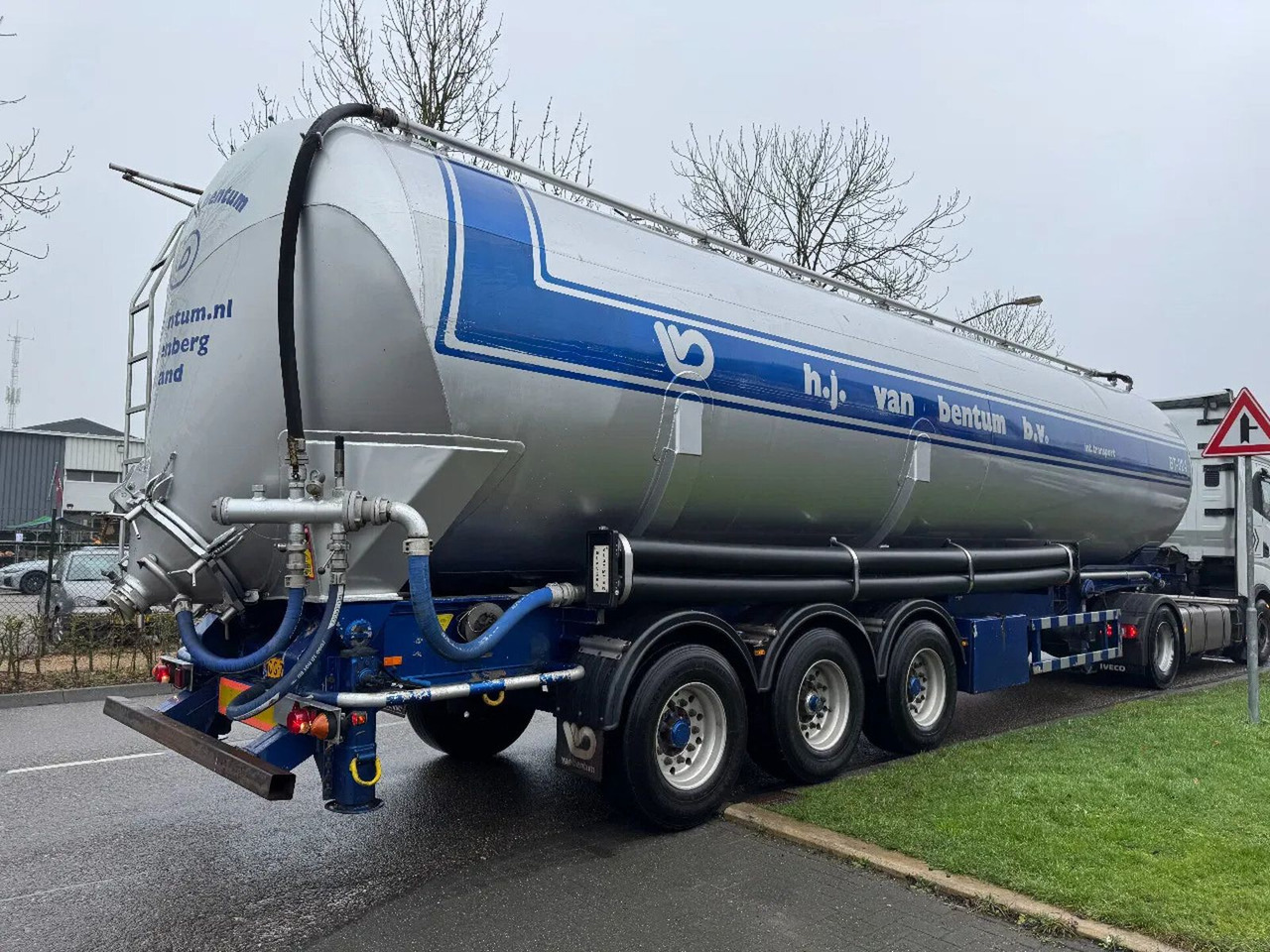 Atcomex 10 UNITS - 3 AXLE KIPPER BULK 1 COMP. 60 - Silo semi-trailer: picture 4 Atcomex 10 UNITS - 3 AXLE KIPPER BULK 1 COMP. 60 - Silo semi-trailer: picture 4