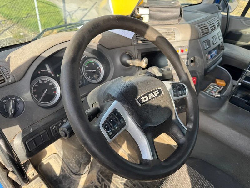 Skip loader truck DAF CF 400 6X2 - EURO 6 + VDL P-18 + REMOTE + LIFT AXLE: picture 17