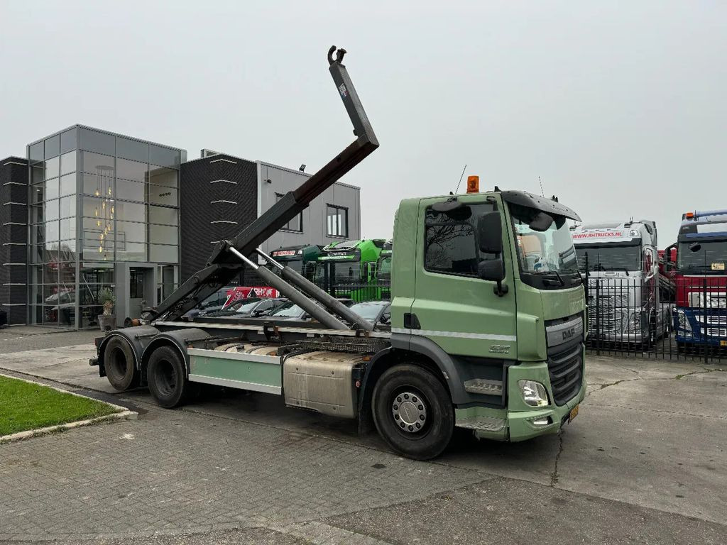 DAF CF 440 6X2 EURO 6 21T VDL HOOK TÜV 02-2025 - Hook lift truck: picture 2 DAF CF 440 6X2 EURO 6 21T VDL HOOK TÜV 02-2025 - Hook lift truck: picture 2