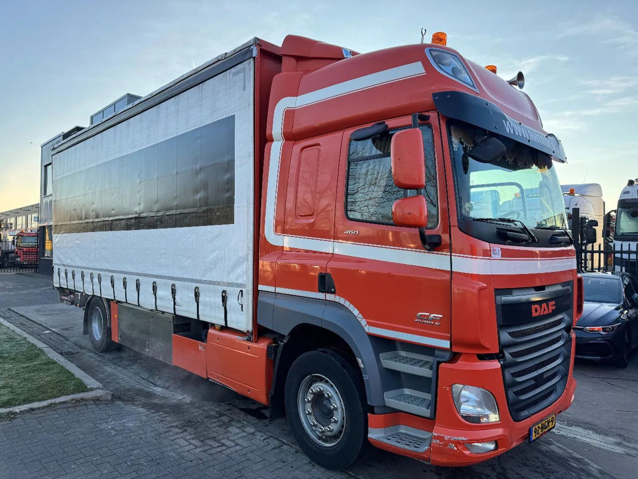 DAF CF 460 4X2 EURO 6 DHOLLANDIA LIFT 2000 KG TÜV TI DAF CF 460 4X2 EURO 6 DHOLLANDIA LIFT 2000 KG TÜV TI - Curtainsider truck: picture 3 DAF CF 460 4X2 EURO 6 DHOLLANDIA LIFT 2000 KG TÜV TI DAF CF 460 4X2 EURO 6 DHOLLANDIA LIFT 2000 KG TÜV TI - Curtainsider truck: picture 3