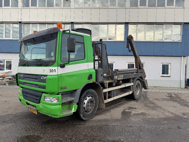 DAF CF 75.310 4X2 HYVALIFT SKIPLOADER MANUAL GEAR FULL STEEL - Skip loader truck: picture 5 DAF CF 75.310 4X2 HYVALIFT SKIPLOADER MANUAL GEAR FULL STEEL - Skip loader truck: picture 5