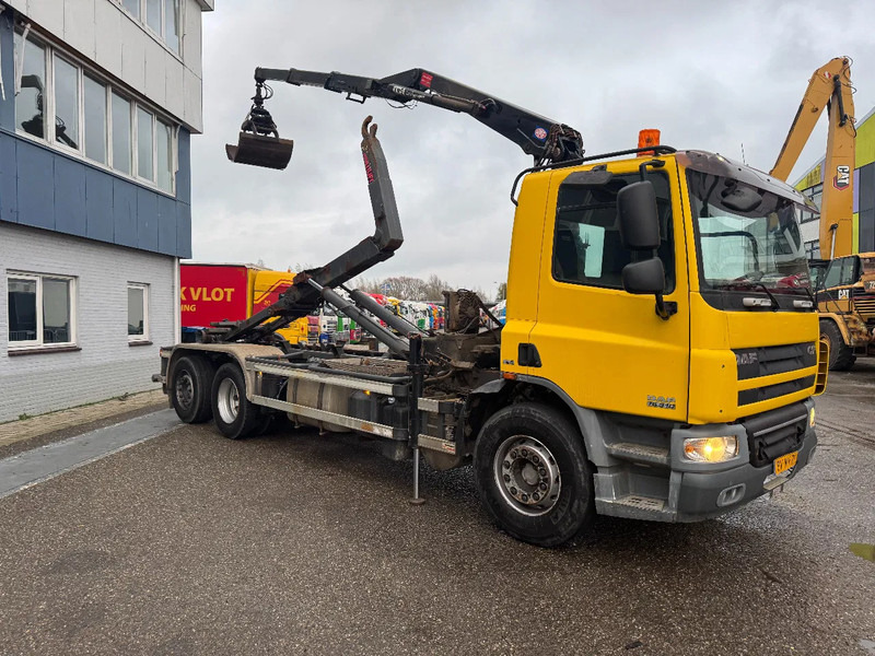 DAF CF 75.310 6X2 EURO 5 HMF 1244 Z2 + REMOTE + HIAB 17T HOOK - Hook lift truck, Crane truck: picture 2 DAF CF 75.310 6X2 EURO 5 HMF 1244 Z2 + REMOTE + HIAB 17T HOOK - Hook lift truck, Crane truck: picture 2