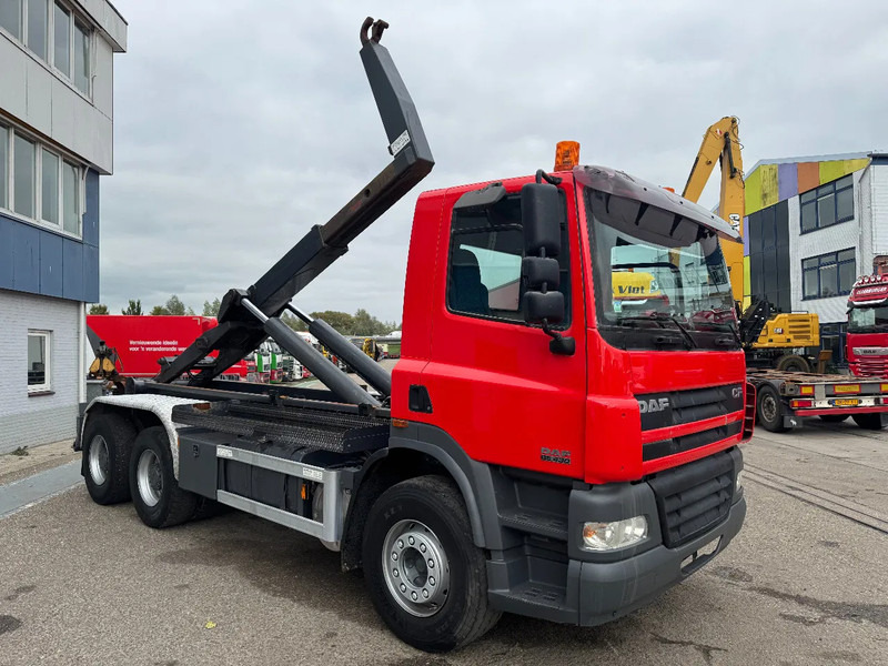 DAF CF 85.430 6X4 EURO 3 FULL STEEL VDL 25 TON - Hook lift truck: picture 2 DAF CF 85.430 6X4 EURO 3 FULL STEEL VDL 25 TON - Hook lift truck: picture 2