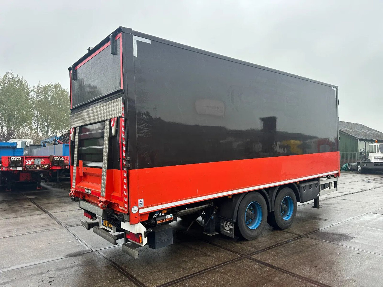 Groenewegen DRE 10-10 , DHOLLANDIA LAADKLEP 2000 - Closed box trailer: picture 4 Groenewegen DRE 10-10 , DHOLLANDIA LAADKLEP 2000 - Closed box trailer: picture 4