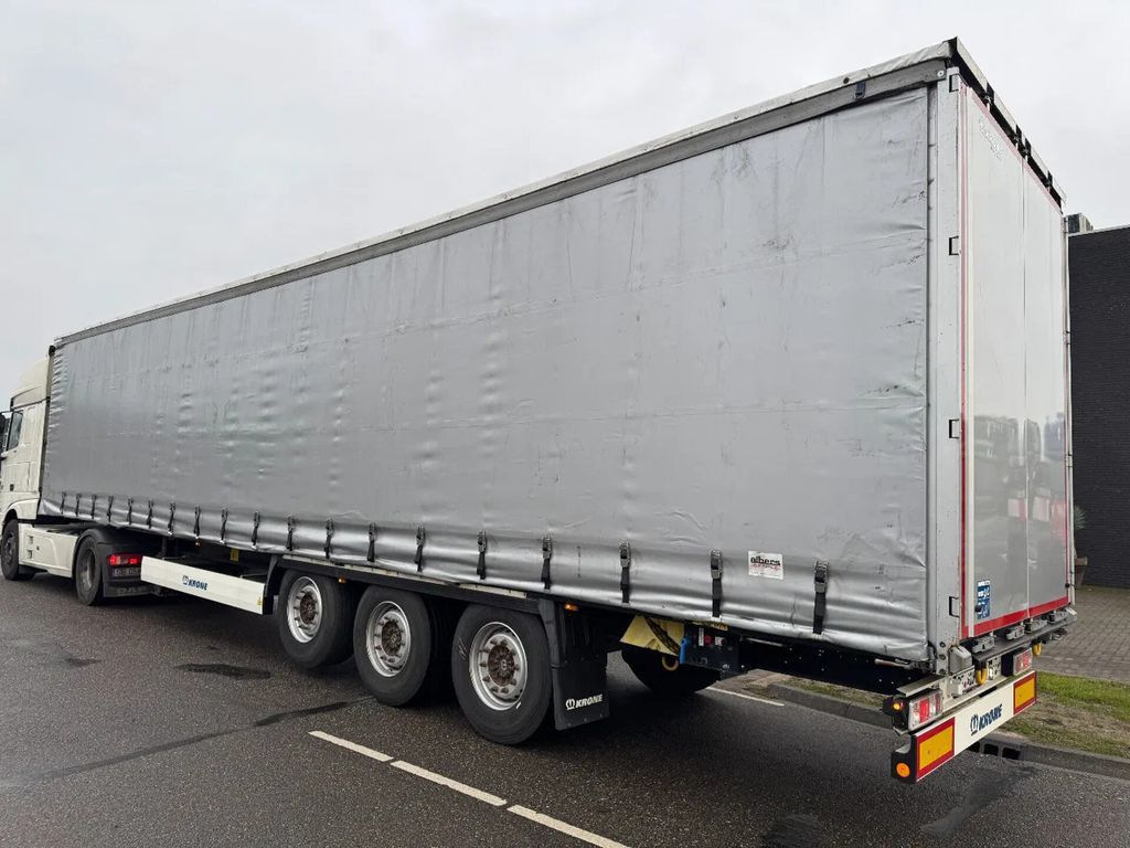 Krone SD - 3 AXLE + SLIDING ROOF - Curtainsider semi-trailer: picture 4 Krone SD - 3 AXLE + SLIDING ROOF - Curtainsider semi-trailer: picture 4