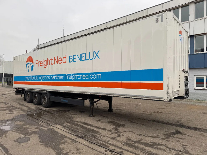 Krone SD 3 AXLE TÜV TILL 09-2026 - Closed box semi-trailer: picture 3 Krone SD 3 AXLE TÜV TILL 09-2026 - Closed box semi-trailer: picture 3