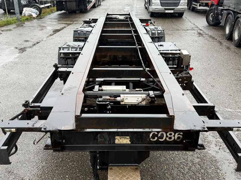 Krone ZZF 18 + DHOLLANDIA LIFT 2.000 KG - Container transporter/ Swap body trailer: picture 2 Krone ZZF 18 + DHOLLANDIA LIFT 2.000 KG - Container transporter/ Swap body trailer: picture 2