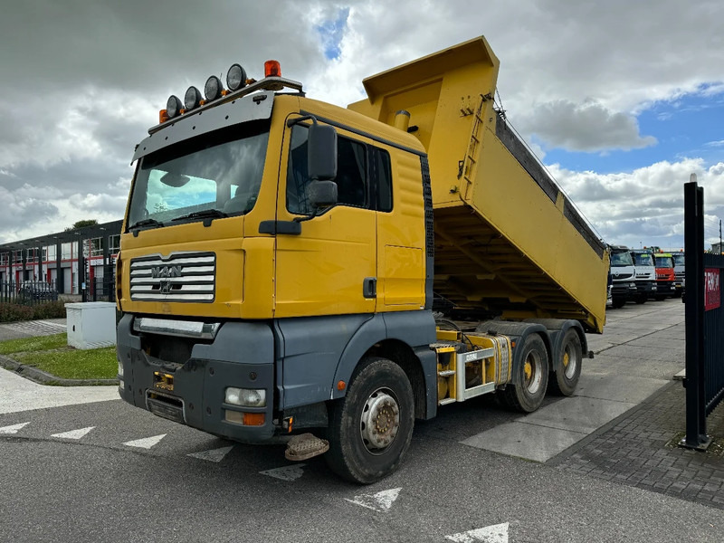 MAN TGA 26.530 6X4 MANUAL 3 PEDALS TIPPER KIPPER - Tipper: picture 1 MAN TGA 26.530 6X4 MANUAL 3 PEDALS TIPPER KIPPER - Tipper: picture 1