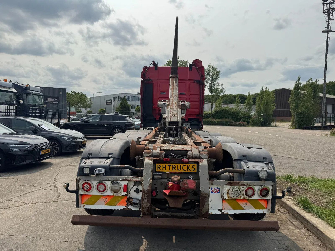 MAN TGX 35.540 - 8X4 - EURO 5 + AJK HOOK + LIFT/STEE - Hook lift truck: picture 5 MAN TGX 35.540 - 8X4 - EURO 5 + AJK HOOK + LIFT/STEE - Hook lift truck: picture 5