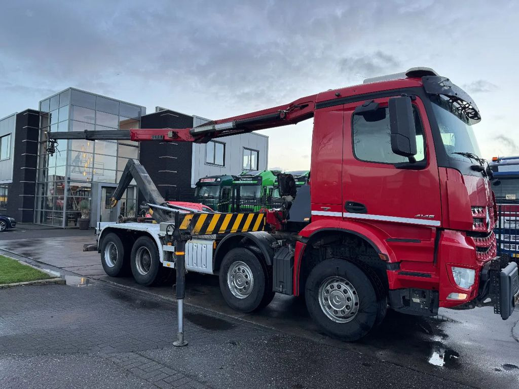 Mercedes-Benz Arocs 4145 8X4 - HMF 2243-Z2 CRANE + REMOTE + HY - Hook lift truck, Crane truck: picture 3 Mercedes-Benz Arocs 4145 8X4 - HMF 2243-Z2 CRANE + REMOTE + HY - Hook lift truck, Crane truck: picture 3