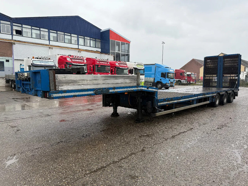 Nooteboom 3 AXLE FORCED STEERING,LIFTHING DECK, DUBBLE HYDRAULIC RAMPS, TUV TILL 05-2026 - Low loader semi-trailer: picture 3 Nooteboom 3 AXLE FORCED STEERING,LIFTHING DECK, DUBBLE HYDRAULIC RAMPS, TUV TILL 05-2026 - Low loader semi-trailer: picture 3