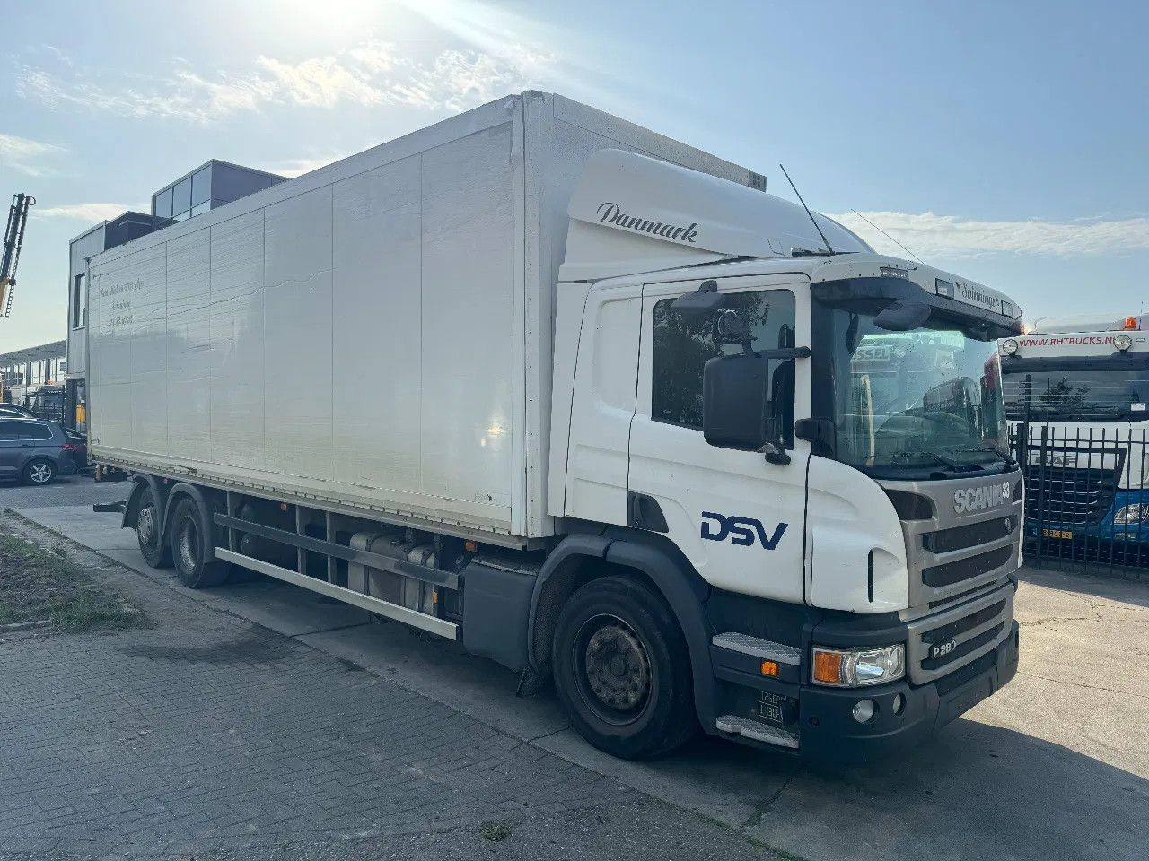 Scania P280 6X2 SCHMITZ BOX + ZEPRO 2000KG LIFT EURO 6 - Box truck: picture 3 Scania P280 6X2 SCHMITZ BOX + ZEPRO 2000KG LIFT EURO 6 - Box truck: picture 3