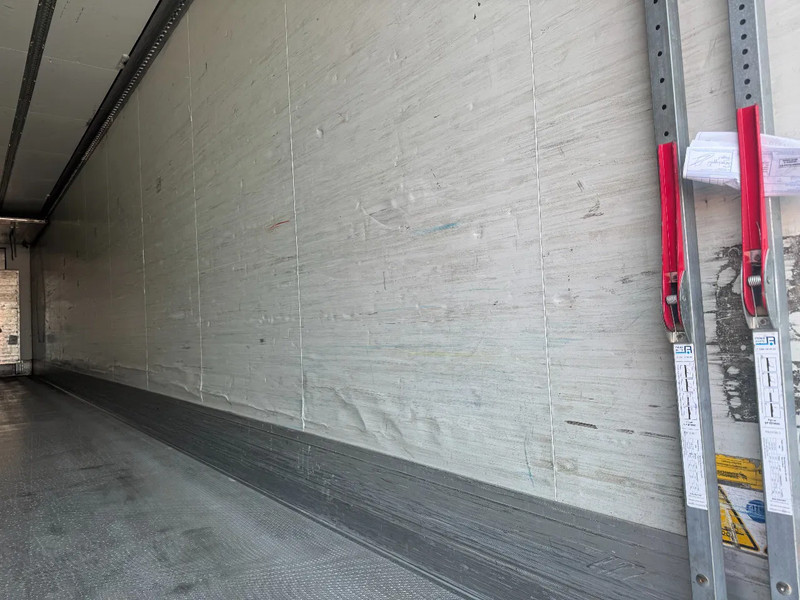 Refrigerator semi-trailer Schmitz Cargobull SKO 24 + THERMO KING SPECTRUM + 3X SAF AXLE: picture 13