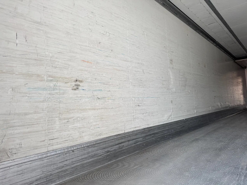 Refrigerator semi-trailer Schmitz Cargobull SKO 24 + THERMO KING SPECTRUM + 3X SAF AXLE: picture 12
