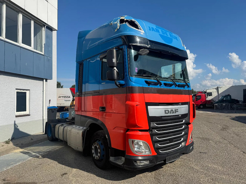 DAF XF 440 4X2 EURO 6 MEGA - Tractor unit: picture 3 DAF XF 440 4X2 EURO 6 MEGA - Tractor unit: picture 3