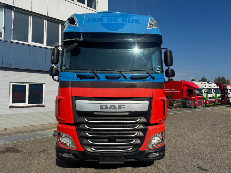 DAF XF 440 4X2 EURO 6 MEGA - Tractor unit: picture 2 DAF XF 440 4X2 EURO 6 MEGA - Tractor unit: picture 2