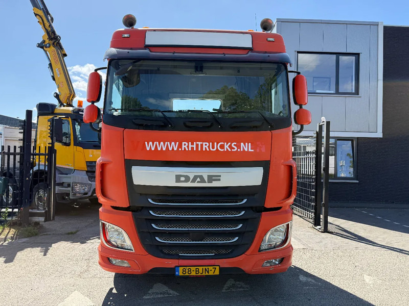 DAF XF 460 6X2 EURO 6 - ONLY 596.110 KM - Tractor unit: picture 3 DAF XF 460 6X2 EURO 6 - ONLY 596.110 KM - Tractor unit: picture 3