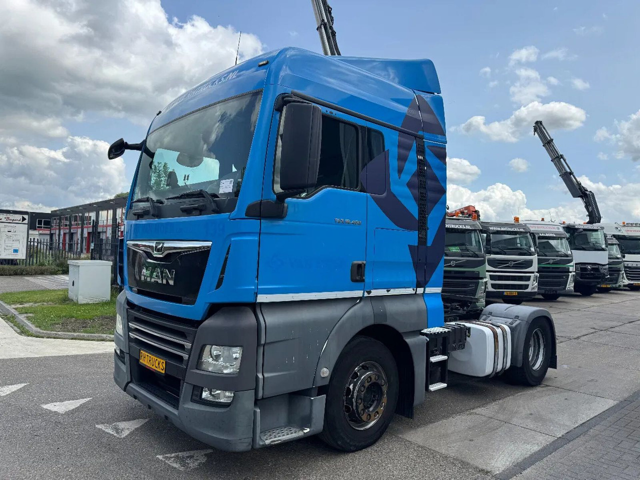 MAN TGX 18.460 4X2 EURO 6 ONLY 439042 KM TÜV TILL 02 - Tractor unit: picture 1 MAN TGX 18.460 4X2 EURO 6 ONLY 439042 KM TÜV TILL 02 - Tractor unit: picture 1