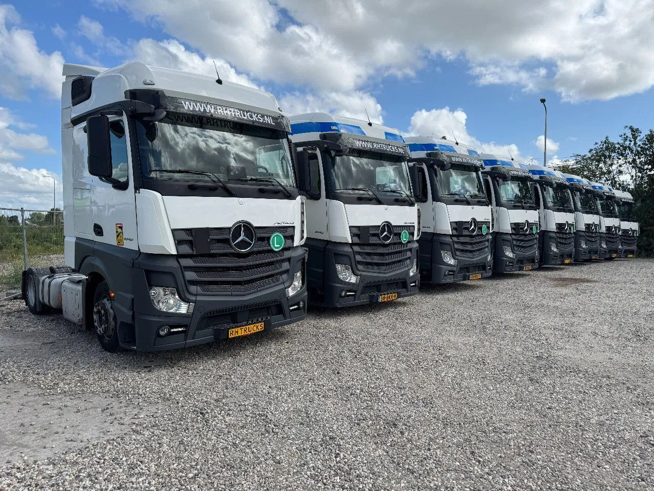 Mercedes-Benz Actros 1842 4X2 EURO 6 - MEGA - 10 UNITS AVAILAB - Tractor unit: picture 1 Mercedes-Benz Actros 1842 4X2 EURO 6 - MEGA - 10 UNITS AVAILAB - Tractor unit: picture 1