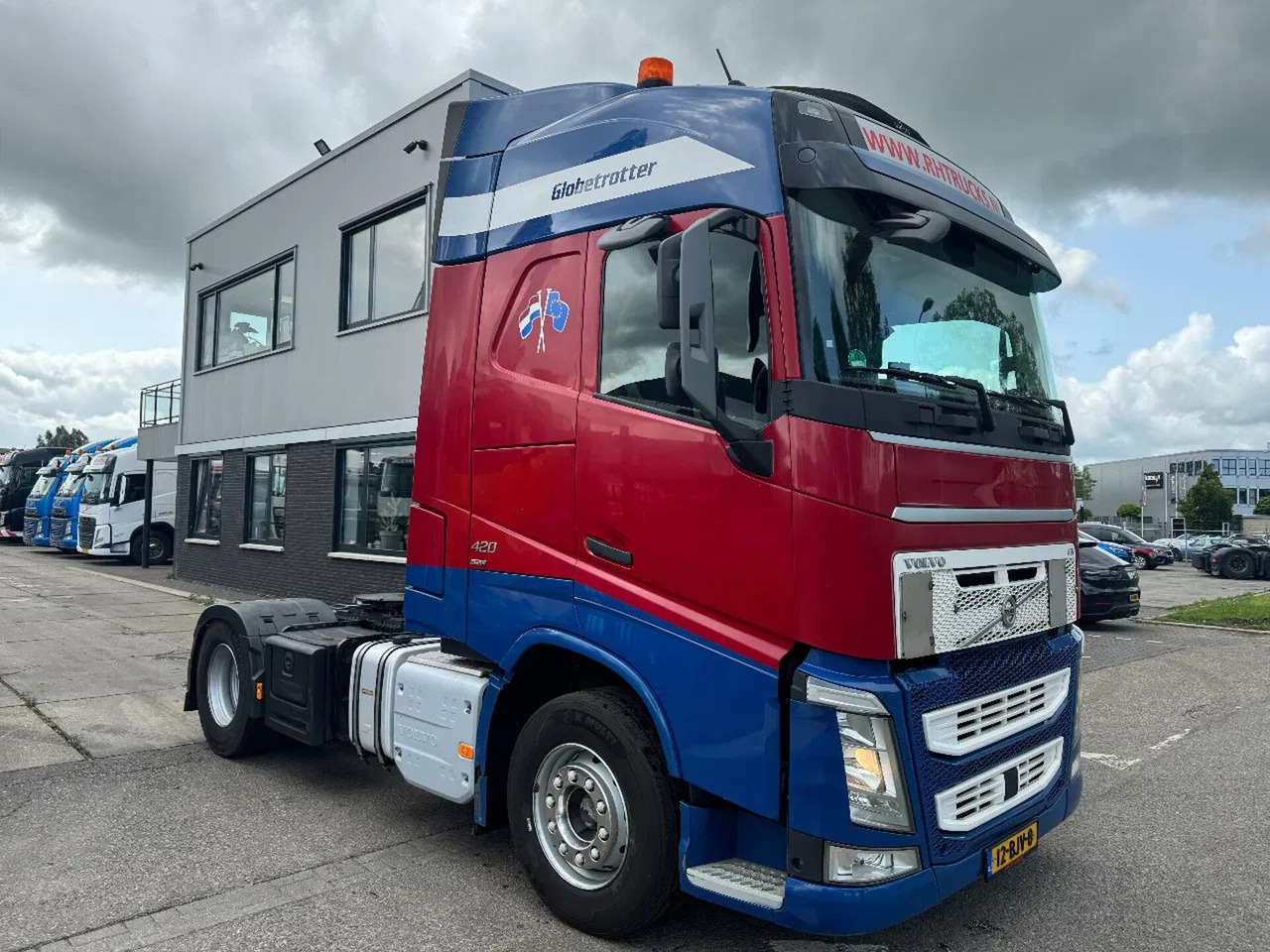 Volvo FH 420 4X2 SPOILERS STANDKLIMA EURO 6 2017 - Tractor unit: picture 3 Volvo FH 420 4X2 SPOILERS STANDKLIMA EURO 6 2017 - Tractor unit: picture 3