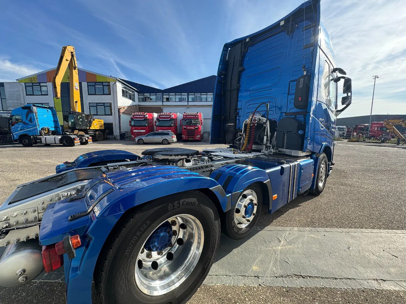 Volvo FH 500 6X2 EURO 6 HYDRAULIC DYNAMIC STEERING - Tractor unit: picture 5 Volvo FH 500 6X2 EURO 6 HYDRAULIC DYNAMIC STEERING - Tractor unit: picture 5
