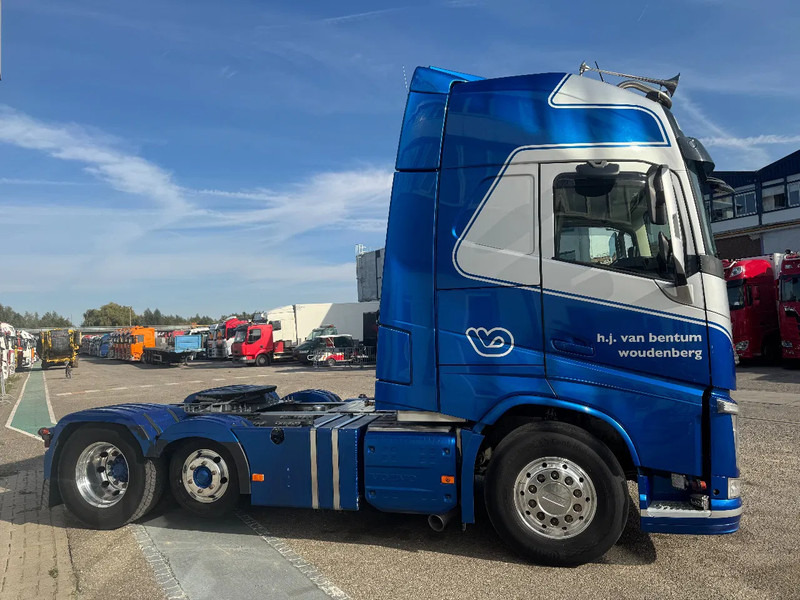 Volvo FH 500 6X2 EURO 6 HYDRAULIC DYNAMIC STEERING - Tractor unit: picture 4 Volvo FH 500 6X2 EURO 6 HYDRAULIC DYNAMIC STEERING - Tractor unit: picture 4
