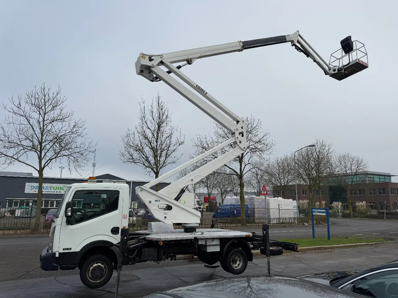 Nissan Cabstar 35.12 + ISOLI 21 METER AERIAL PLATFORM - Van: picture 2 Nissan Cabstar 35.12 + ISOLI 21 METER AERIAL PLATFORM - Van: picture 2