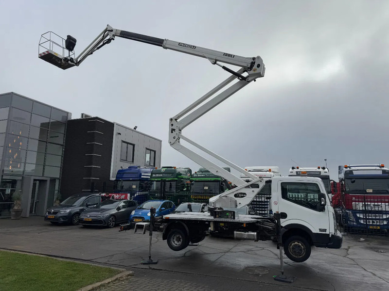 Nissan Cabstar 35.12 + ISOLI 21 METER AERIAL PLATFORM - Van: picture 4 Nissan Cabstar 35.12 + ISOLI 21 METER AERIAL PLATFORM - Van: picture 4