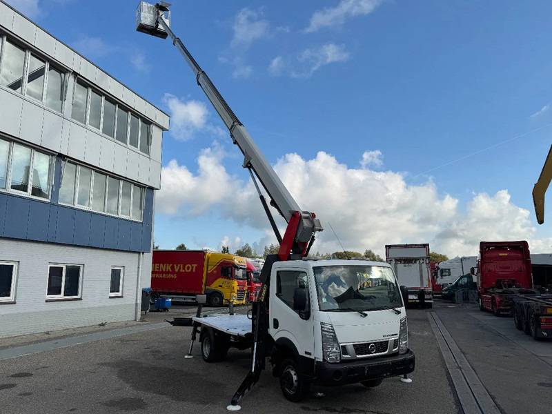 Nissan Cabstar 35.12 PALFINGER HOOGWERKER 20 METER - Van: picture 3 Nissan Cabstar 35.12 PALFINGER HOOGWERKER 20 METER - Van: picture 3
