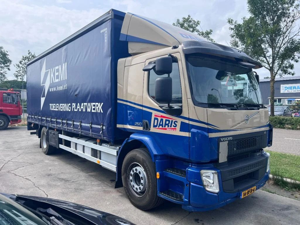 Volvo FE 250 4X2 EURO 6 - 19 TON + DHOLLANDIA - Box truck: picture 3 Volvo FE 250 4X2 EURO 6 - 19 TON + DHOLLANDIA - Box truck: picture 3