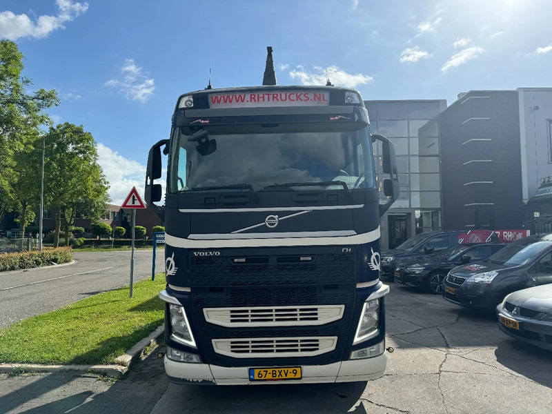 Volvo FH 500 8X2 EURO 6 + PALFINGER T22 HOOKLIFT - Hook lift truck: picture 2 Volvo FH 500 8X2 EURO 6 + PALFINGER T22 HOOKLIFT - Hook lift truck: picture 2
