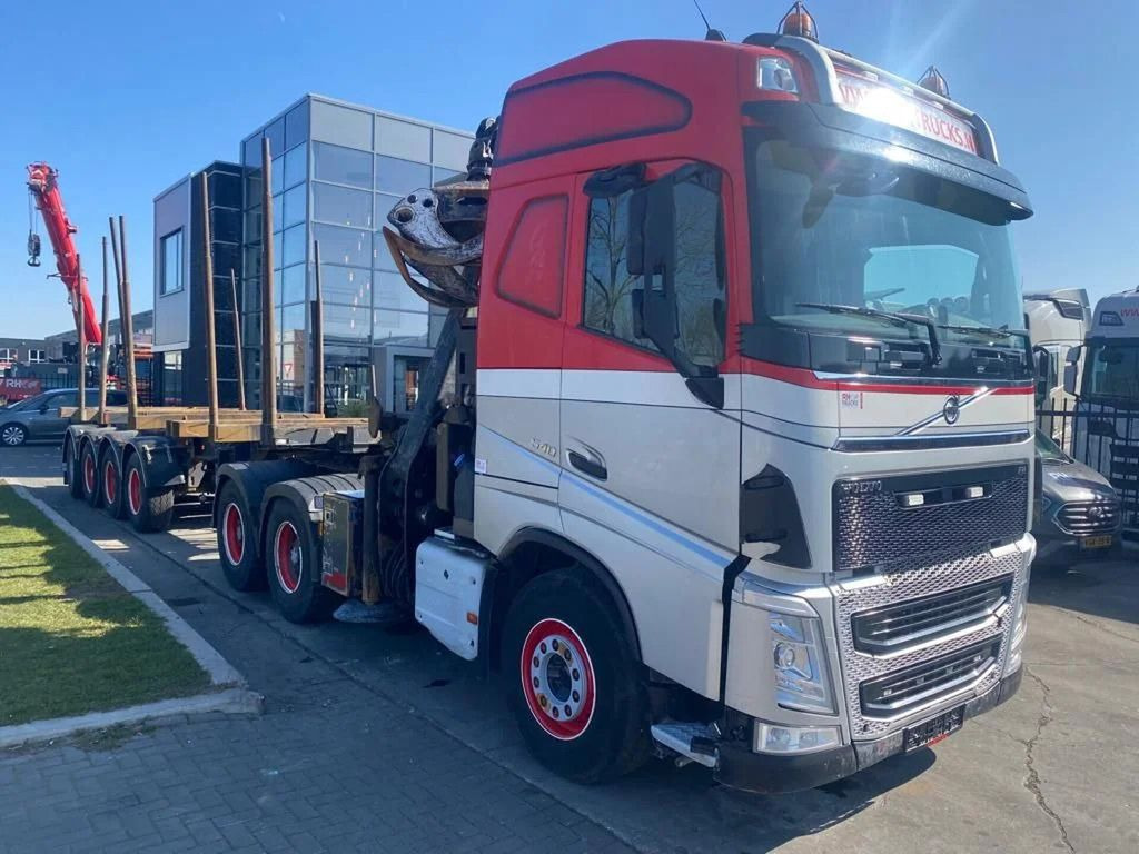 Lease a Volvo FH 540 6X4 EURO 6 + EPSILON S260Z96 + TRAILER 4  Volvo FH 540 6X4 EURO 6 + EPSILON S260Z96 + TRAILER 4: picture 9