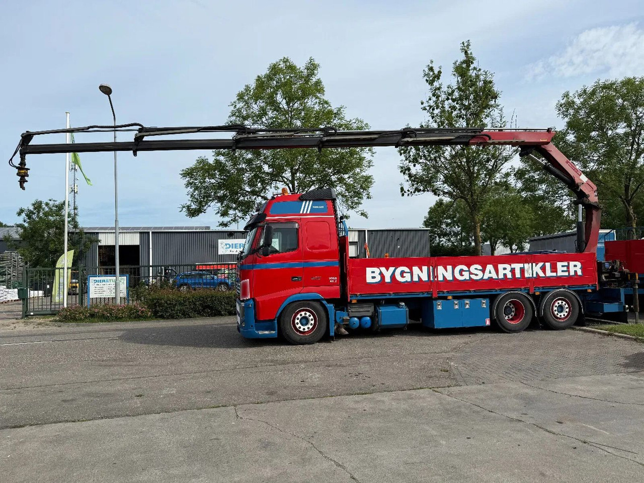 Volvo FH 600 - 6X2 - EURO 5 + HMF 2420 K5 + REMOTE - Dropside/ Flatbed truck, Crane truck: picture 1 Volvo FH 600 - 6X2 - EURO 5 + HMF 2420 K5 + REMOTE - Dropside/ Flatbed truck, Crane truck: picture 1