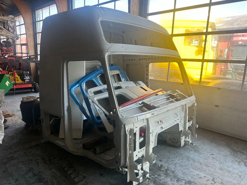 Volvo FH XL - Cab and interior for Truck: picture 2 Volvo FH XL - Cab and interior for Truck: picture 2