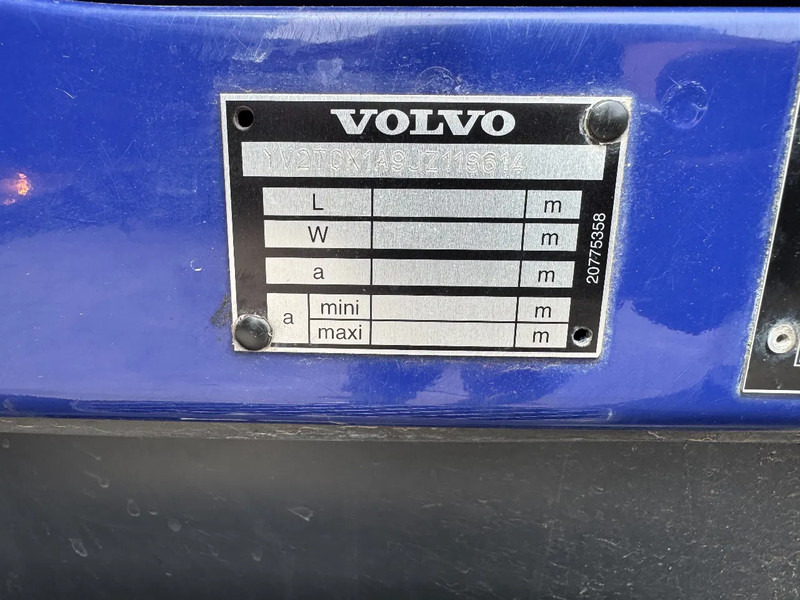 Box truck Volvo FL 250 4X2 EURO 6 DHOLLANDIA LIFT + CARGOLOCK TÜV 04-2026: picture 16