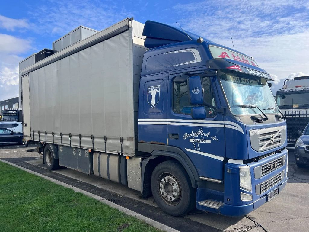 Curtainsider truck Volvo FM 370 4X2 EURO5 720x250x273 LOAD-LIFT: picture 1