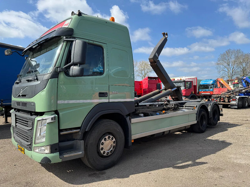 Volvo FM 410 6X2 EURO 6 VDL 20 T HOOK LIFTING AXLE - Hook lift truck: picture 1 Volvo FM 410 6X2 EURO 6 VDL 20 T HOOK LIFTING AXLE - Hook lift truck: picture 1