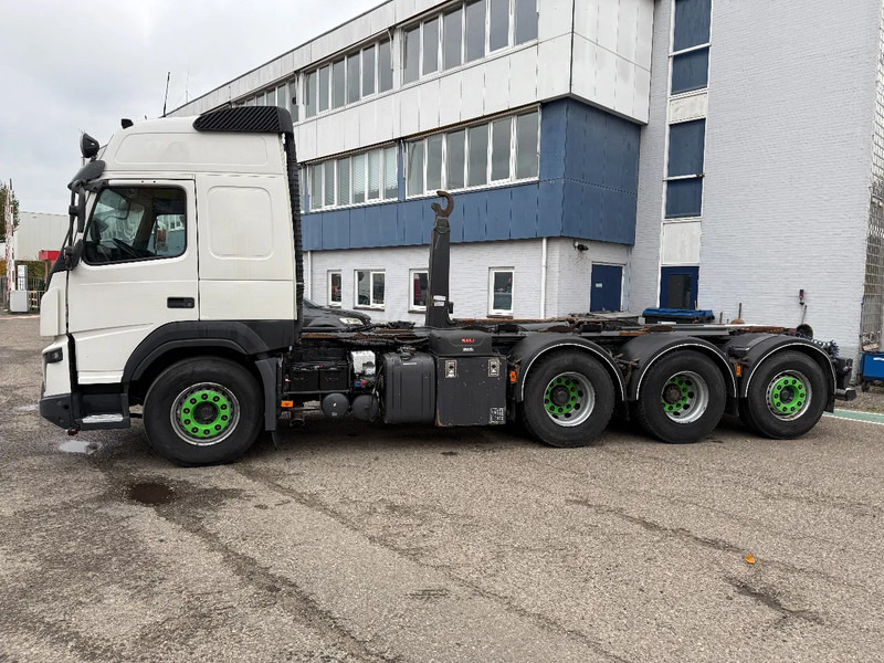 Volvo FMX 500 8x4 HOOKLIFT HIAB XR22SL61, LAST AXLE STEERING - Hook lift truck: picture 4 Volvo FMX 500 8x4 HOOKLIFT HIAB XR22SL61, LAST AXLE STEERING - Hook lift truck: picture 4