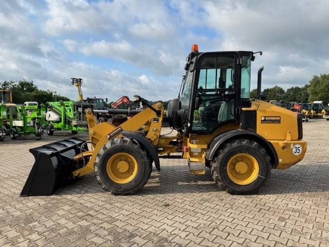 CAT 908 - Wheel loader: picture 2 CAT 908 - Wheel loader: picture 2