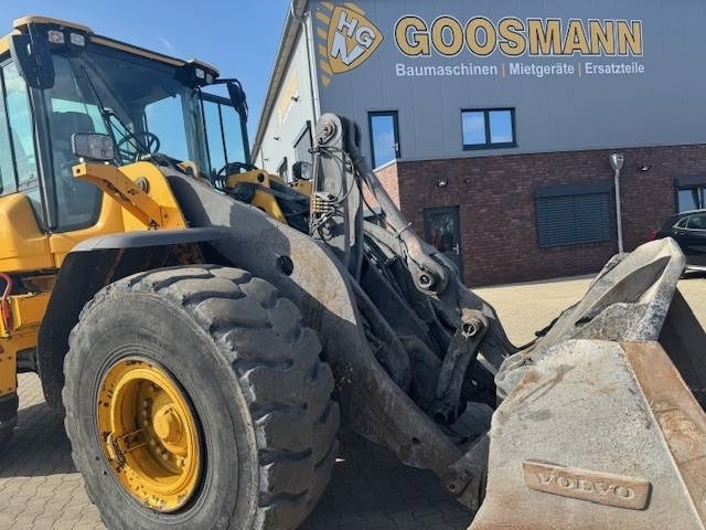 Volvo L 110 H - Wheel loader: picture 4 Volvo L 110 H - Wheel loader: picture 4
