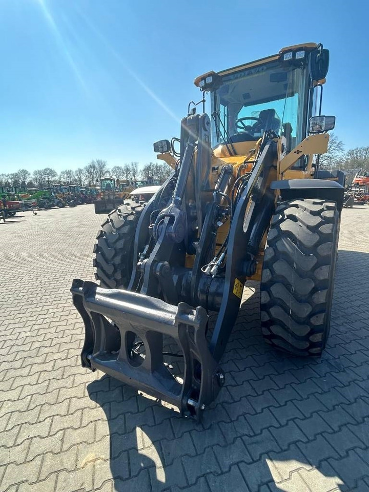 Volvo L 90 H - Wheel loader: picture 4 Volvo L 90 H - Wheel loader: picture 4