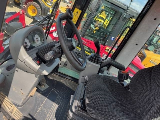 Yanmar V 100-5 - Wheel loader: picture 5 Yanmar V 100-5 - Wheel loader: picture 5