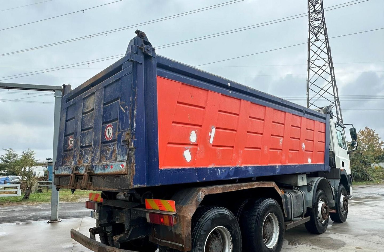 - Tipper: picture 4 - Tipper: picture 4