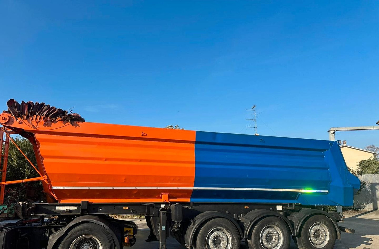 Semirimorchio ribaltabile Adige - Tipper semi-trailer: picture 4 Semirimorchio ribaltabile Adige - Tipper semi-trailer: picture 4