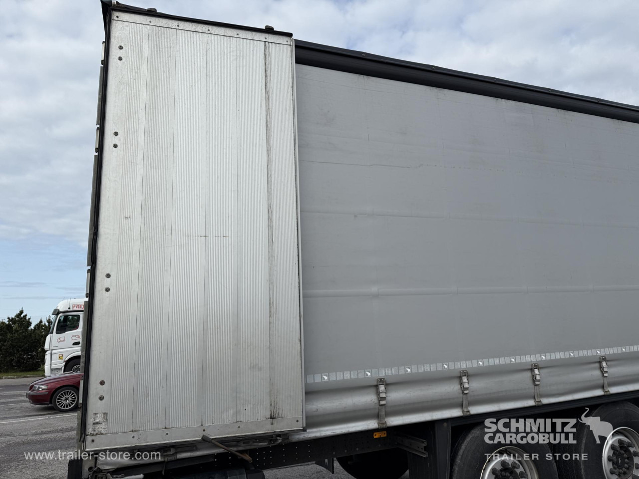 SCHMITZ Curtainsider Standard - Curtainsider semi-trailer: picture 3 SCHMITZ Curtainsider Standard - Curtainsider semi-trailer: picture 3