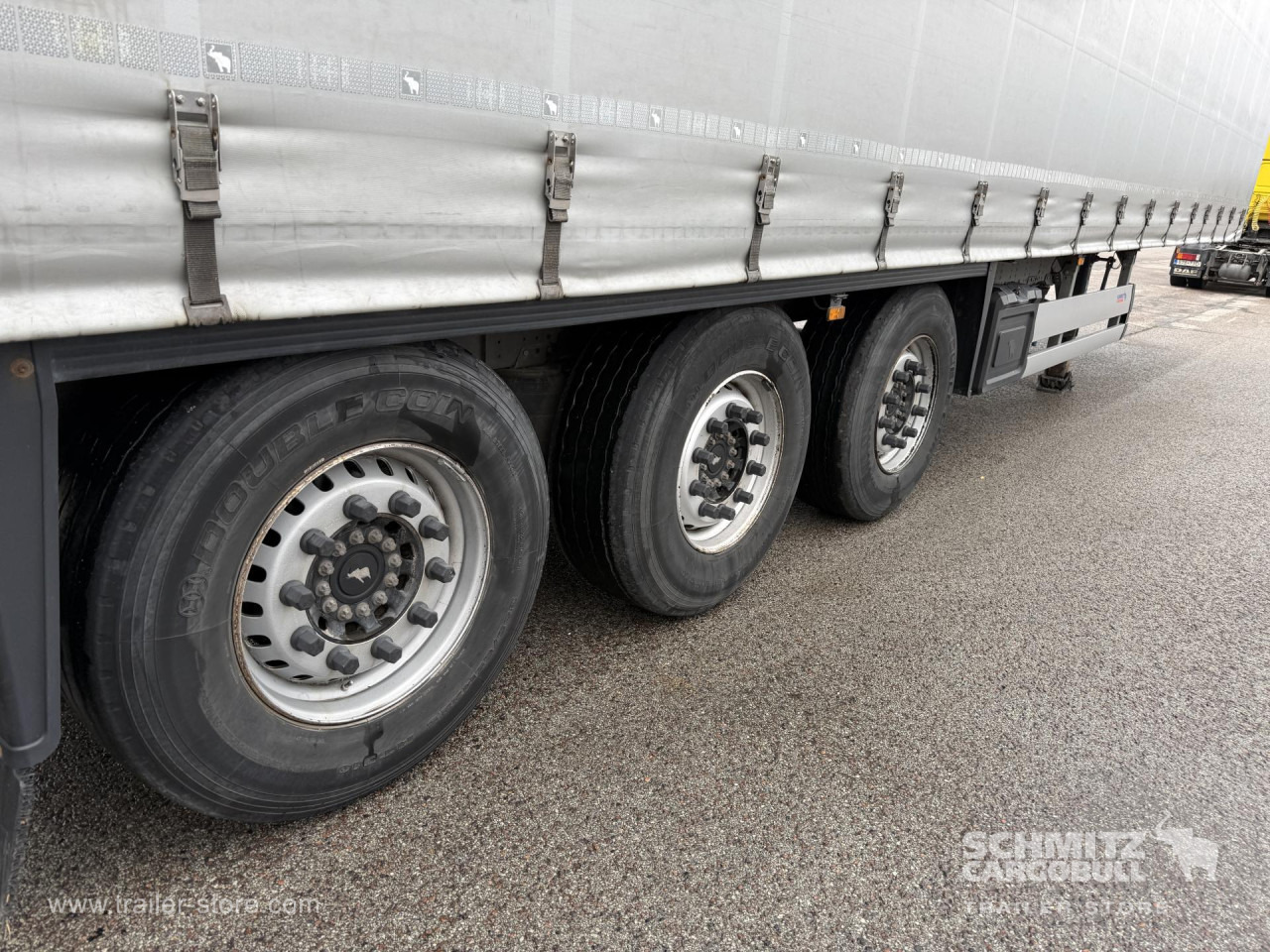 SCHMITZ Curtainsider Standard - Curtainsider semi-trailer: picture 3 SCHMITZ Curtainsider Standard - Curtainsider semi-trailer: picture 3