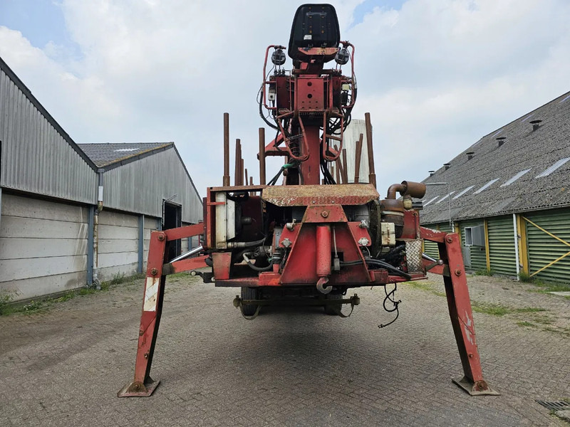 Doll 20T Crane - 6 meter extendable - Timber semi-trailer: picture 2 Doll 20T Crane - 6 meter extendable - Timber semi-trailer: picture 2