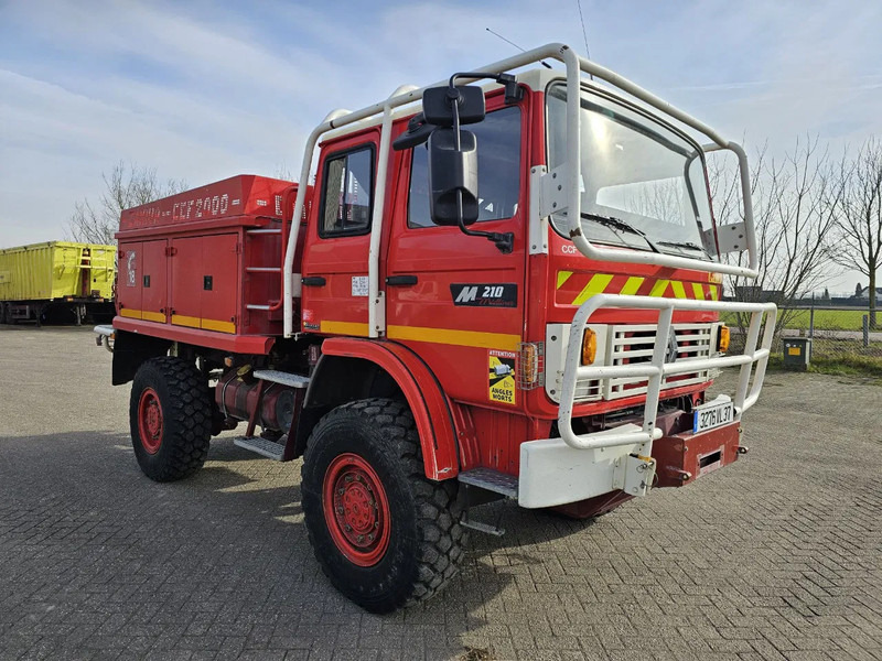 Renault M210 2000L Watertank - Fire truck: picture 3 Renault M210 2000L Watertank - Fire truck: picture 3