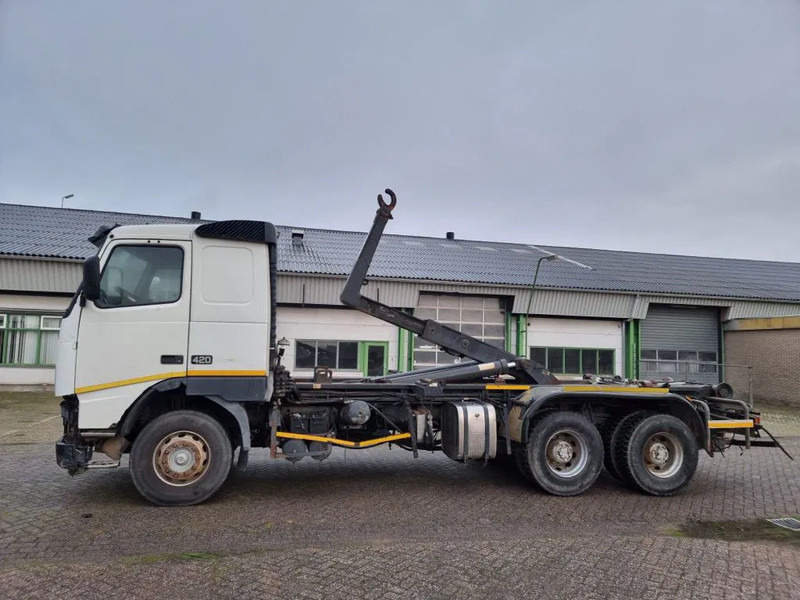 Volvo FH 12.420 6x4 - Manual Gear - STEEL/STEEL - Big Axles - PTO - Tipper: picture 1 Volvo FH 12.420 6x4 - Manual Gear - STEEL/STEEL - Big Axles - PTO - Tipper: picture 1